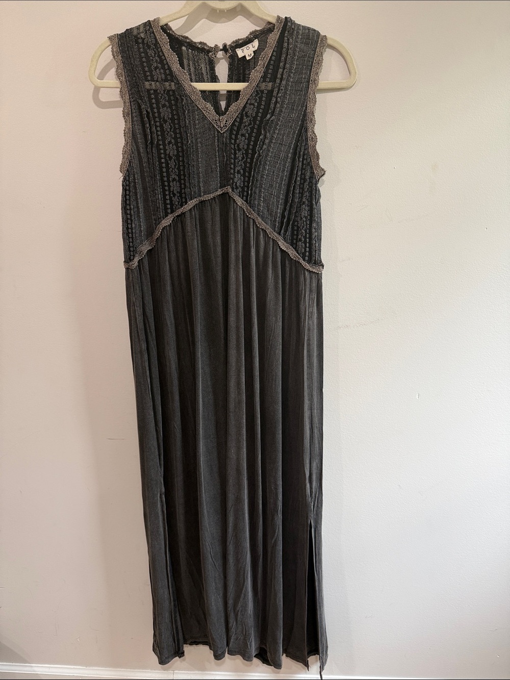 POL Sleeveless Gray Maxi Dress with Crochet Accents